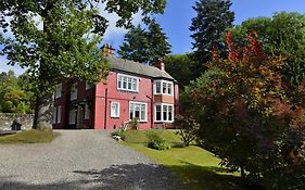 Torrdarach House Bed & Breakfast